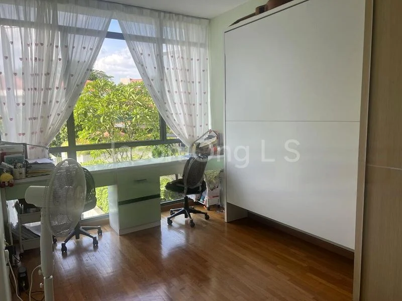 3 Bed Executive Condo for Sale in Wandervale - Image 4