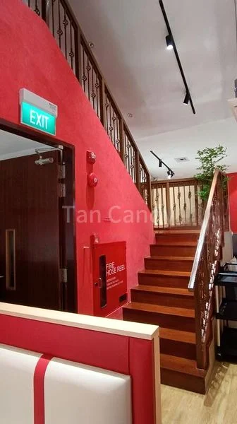 Other Retail for Rent: South Bridge Rd Karaoke Night Club, Commercial School, Medical, or Fitness - Image 2