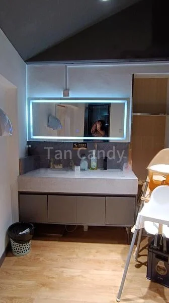 Other Retail for Rent: South Bridge Rd Karaoke Night Club, Commercial School, Medical, or Fitness - Image 3