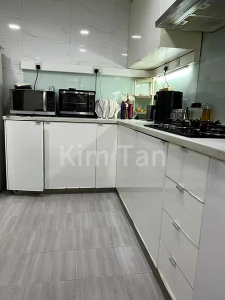 3 Bed Condo for Sale in  Amber Point - Image 6