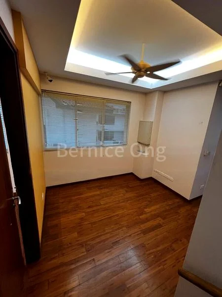 6 Bed Semi-Detached House (Landed) for Rent in  Kembangan Estate - Image 12
