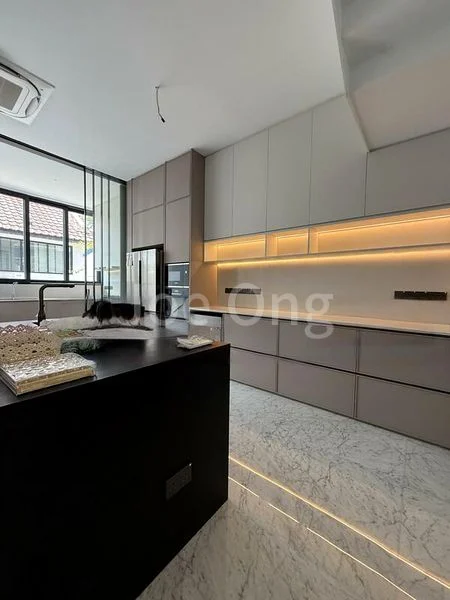 5 Bed Terraced House (Landed) for Sale in  Sixth Avenue - Image 2