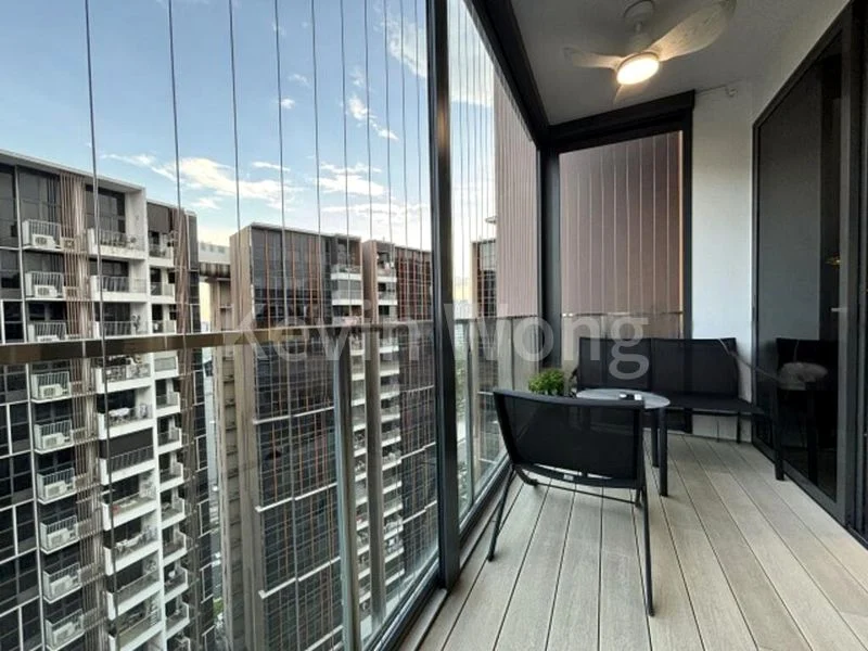 3 Bed Condo for Sale in Sims Urban Oasis - Image 2