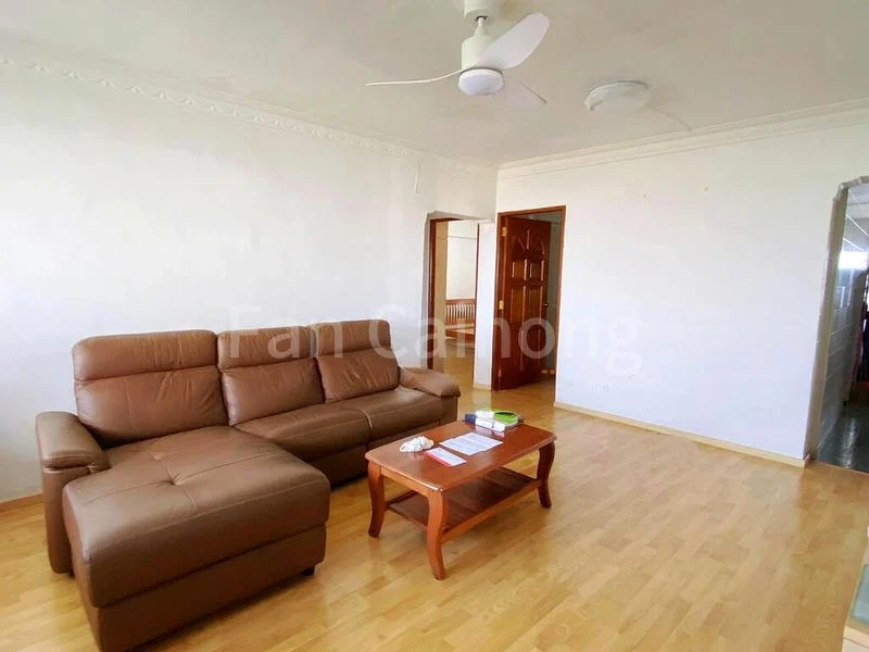 4 Room (4NG) HDB for Rent in  572 Ang Mo Kio Avenue 3 - Image 6