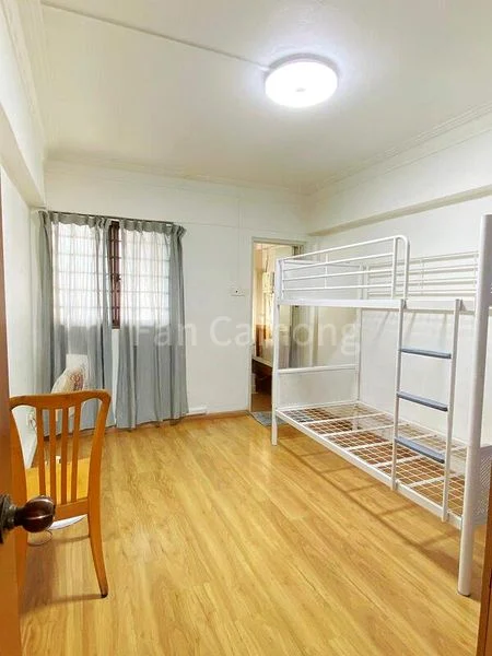 4 Room (4NG) HDB for Rent in  572 Ang Mo Kio Avenue 3 - Image 5