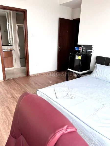 Master Room (Condo) for Rent in  Sunhaven - Image 1