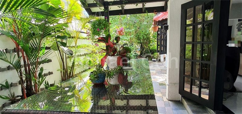 5+1 Bed Semi-Detached House (Landed) for Sale in  Peakview Estate - Image 6