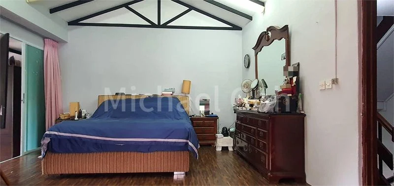 5+1 Bed Semi-Detached House (Landed) for Sale in  Peakview Estate - Image 13