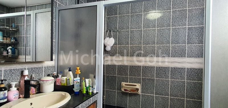 5+1 Bed Semi-Detached House (Landed) for Sale in  Peakview Estate - Image 14