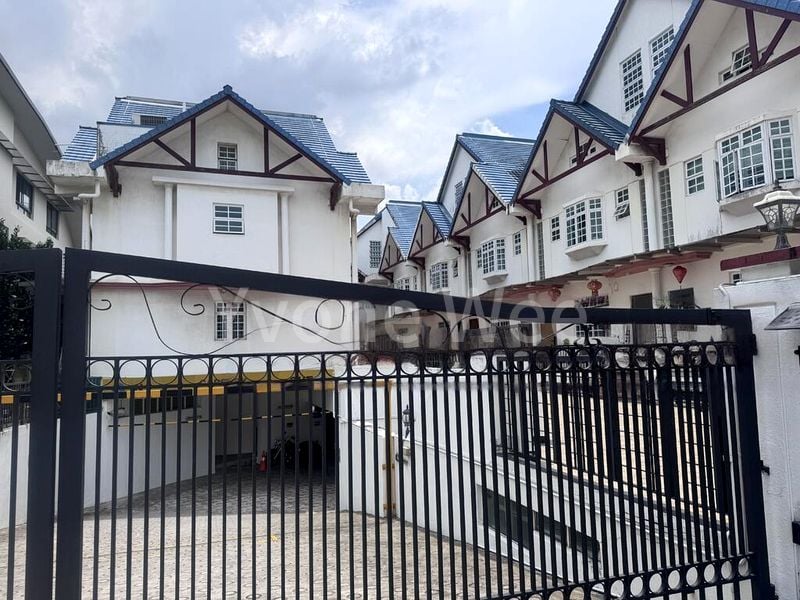 5 Bed Townhouse (Landed) for Sale in Fortune View - Image 4