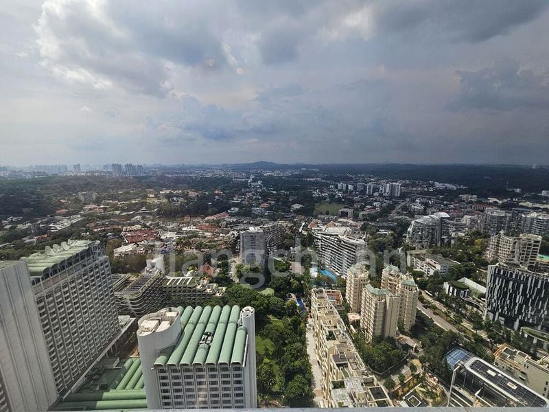 4 Bed Condo for Rent in  Nouvel 18 - Image 6