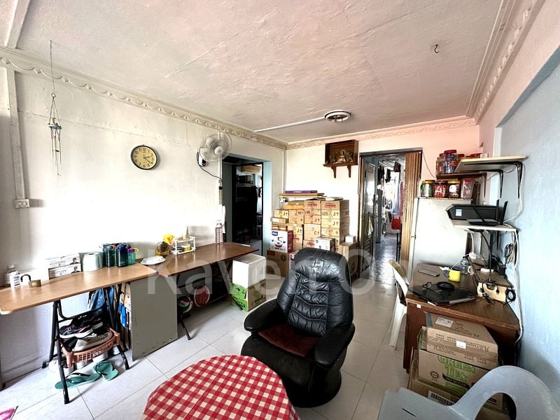 3 Room (3S) HDB for Sale in  269 Yishun Street 22 - Image 1