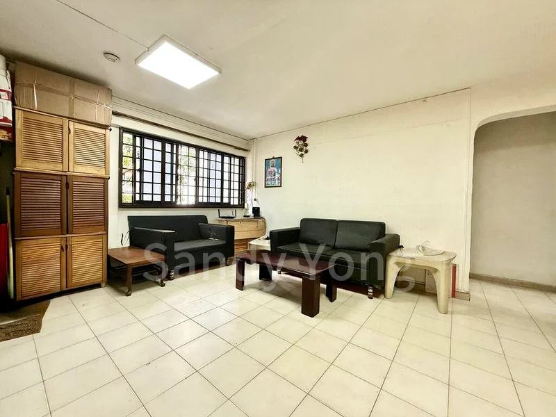 4 Room (4NG) HDB for Sale in  54 Pipit Road - Image 2