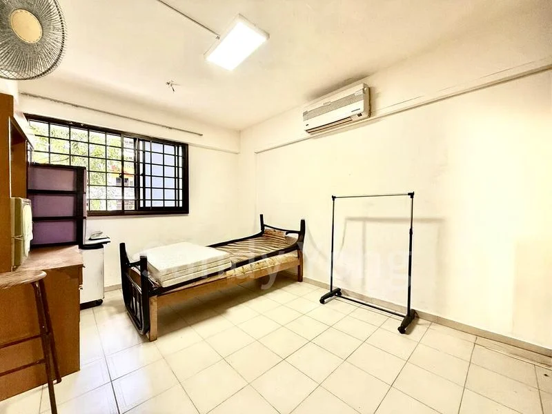 4 Room (4NG) HDB for Sale in  54 Pipit Road - Image 5