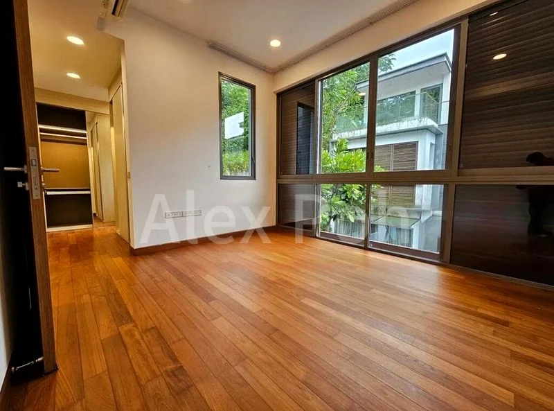 5 Bed Cluster House (Landed) for Rent in Greenwood Mews - Image 1