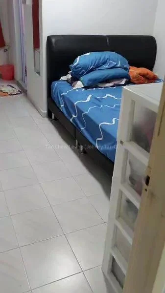 Master Room (HDB) for Rent in 164 Simei Road - Image 1