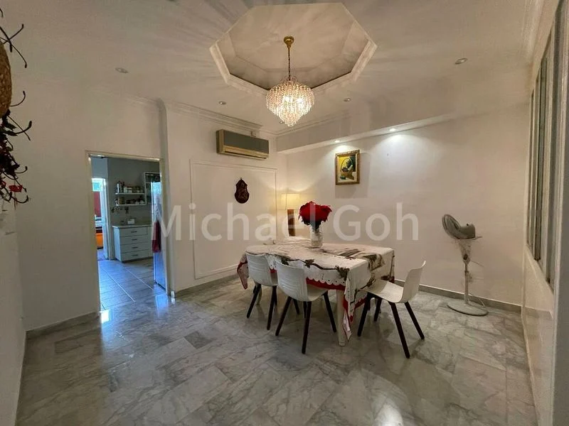 5 Bed Semi-Detached House (Landed) for Sale in  Sunbird Park - Image 5