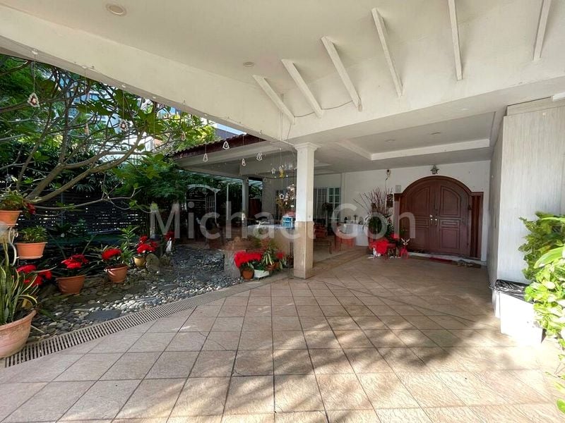 5 Bed Semi-Detached House (Landed) for Sale in  Sunbird Park - Image 6