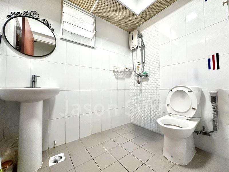 4 Room (4A) HDB for Rent in  292B Bukit Batok East Avenue 6 - Image 3