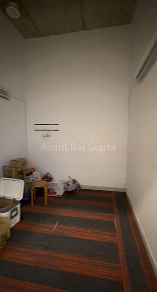 Mall Shop for Sale: Centropod - Image 5