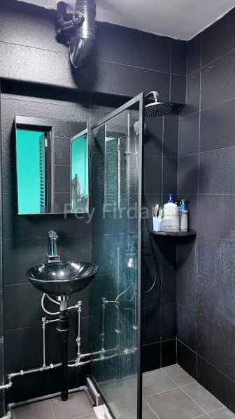 4 Room (4A) HDB for Sale in  420 Fajar Road - Image 4