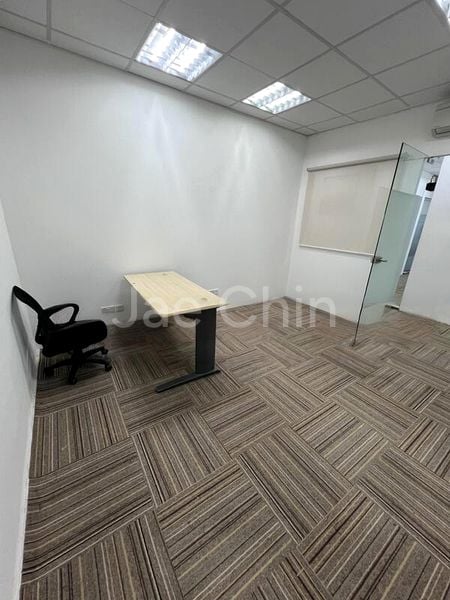 Light Industrial (B1) for Rent: EPL Building - Image 3