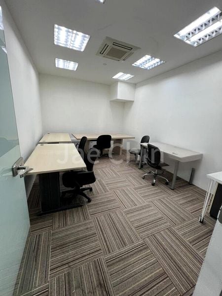 Light Industrial (B1) for Rent: EPL Building - Image 1