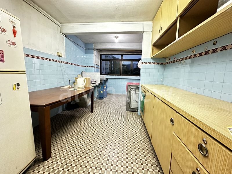 3 Room (3I) HDB for Sale in  169 Stirling Road - Image 4