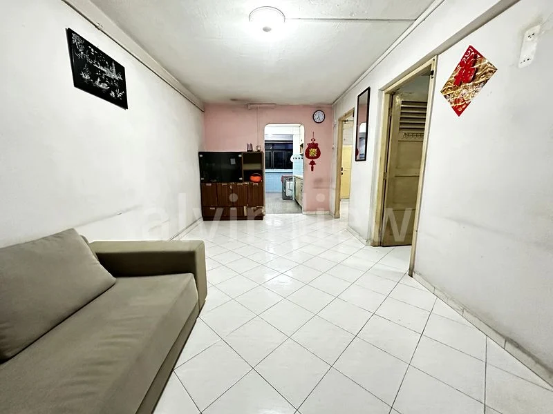 3 Room (3I) HDB for Sale in  169 Stirling Road - Image 1
