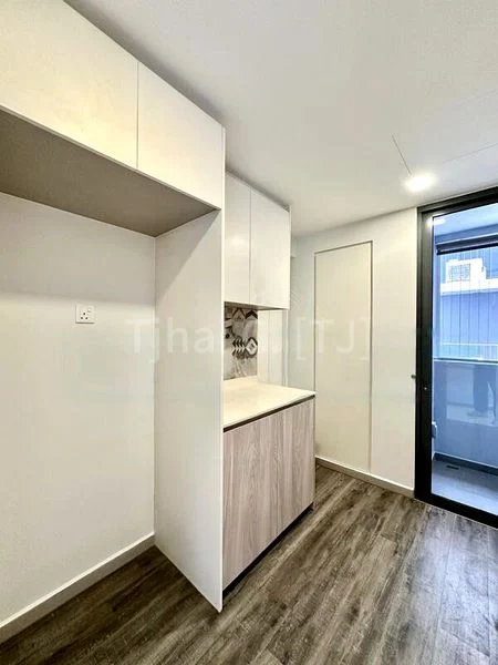 3 Bed Executive Condo for Sale in  The Criterion - Image 1