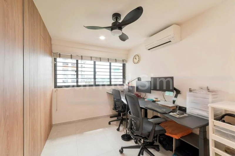 5 Room (5I) HDB for Sale in  372 Clementi Avenue 4 - Image 5