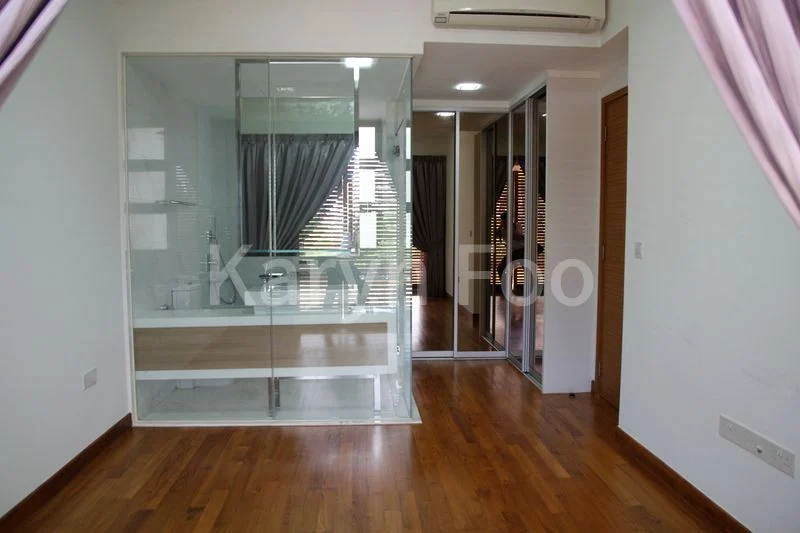 3 Bed Condo for Rent in  The Sound - Image 11