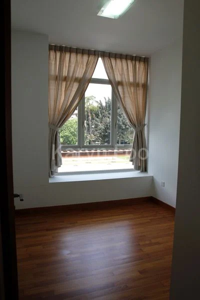 3 Bed Condo for Rent in  The Sound - Image 12