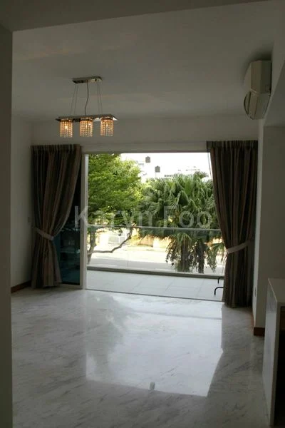 3 Bed Condo for Rent in  The Sound - Image 14