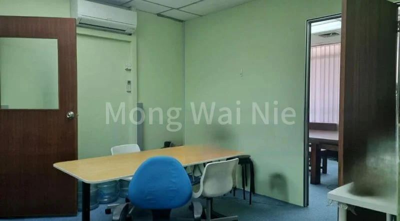 Office for Sale: Manhattan House - Image 3