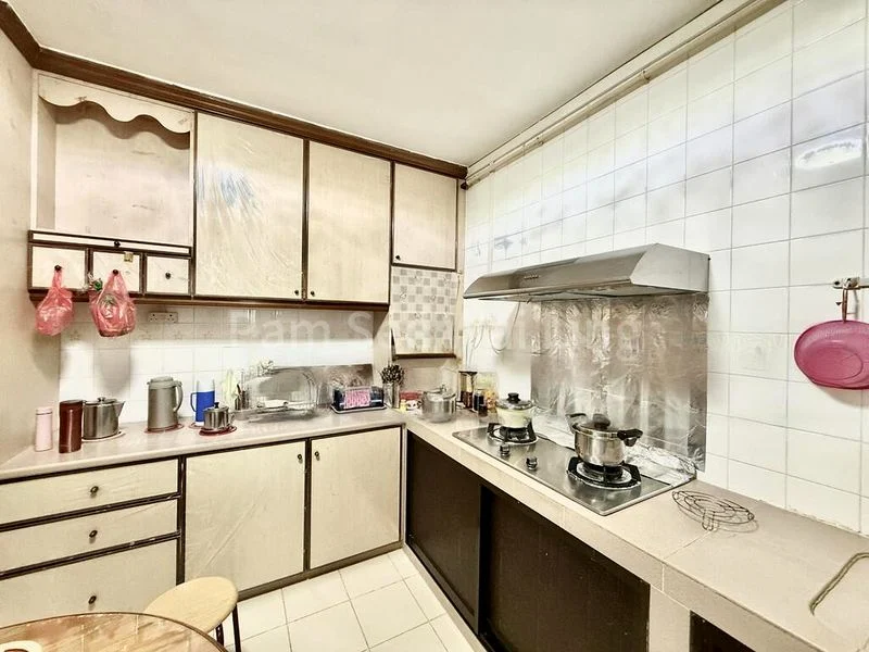 Common Room (HDB) for Rent in  83 Strathmore Avenue - Image 4