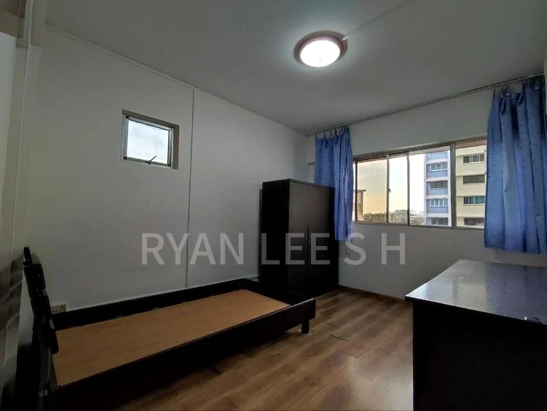 Common Room (HDB) for Rent in  412 Jurong West Street 42 - Image 5