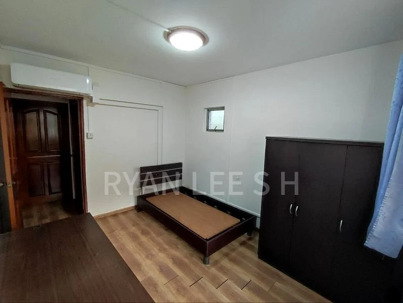 Common Room (HDB) for Rent in  412 Jurong West Street 42 - Image 6