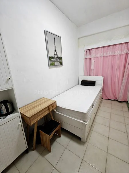 Common Room (Condo) for Rent in  Cavenagh Gardens - Image 4