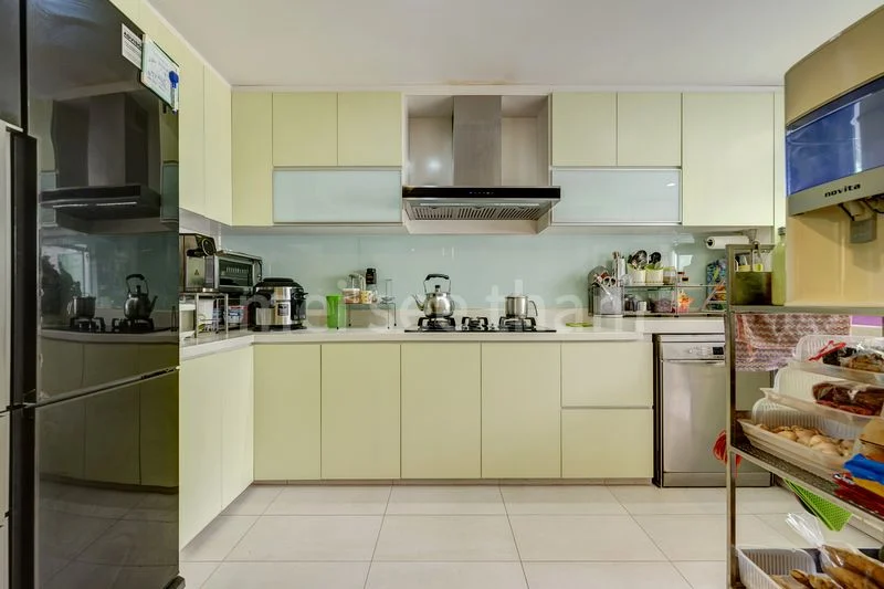 Maisonette HDB for Sale in  160 Bishan Street 13 - Image 5