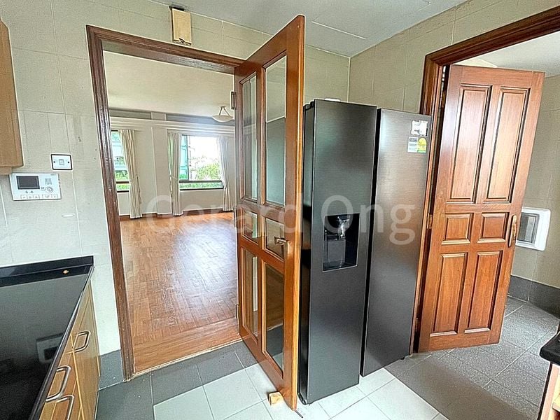 3 Bed Condo for Rent in Jalan Aruan - Image 7