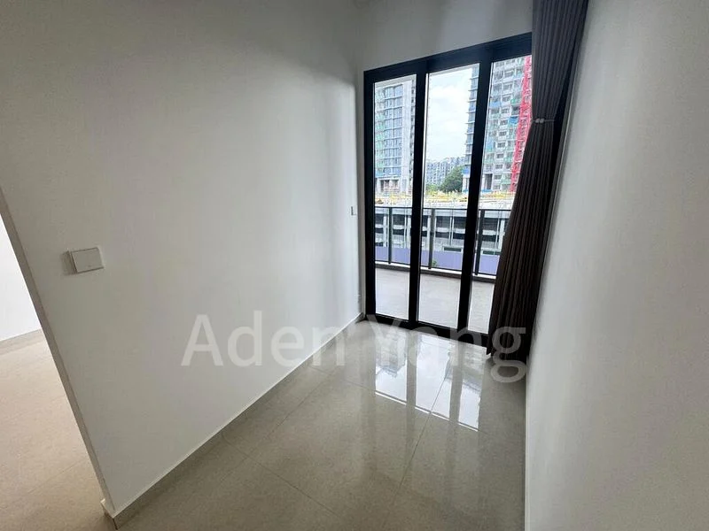 2 Bed Condo for Sale in  Midwood - Image 4