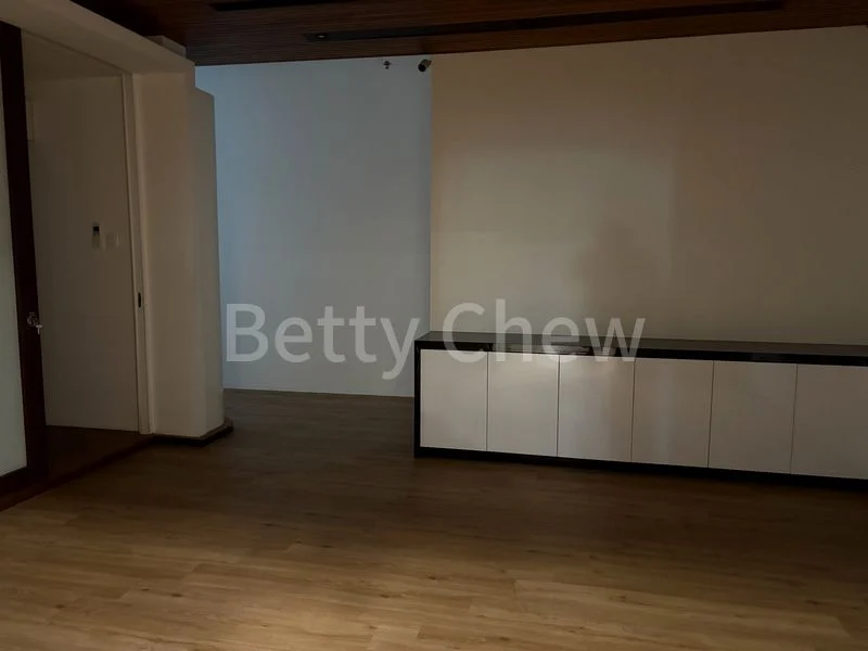 Light Industrial (B1) for Rent in  EPL Building - Image 3