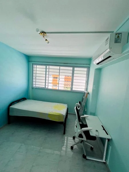 Common Room (HDB) for Rent in  107 Pasir Ris Street 12 - Image 1