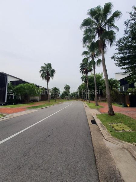 6 Bed Bungalow (Landed) for Sale in  Ocean 8 - Image 1