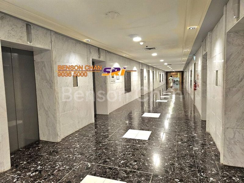 Office for Sale: International Plaza - Image 3