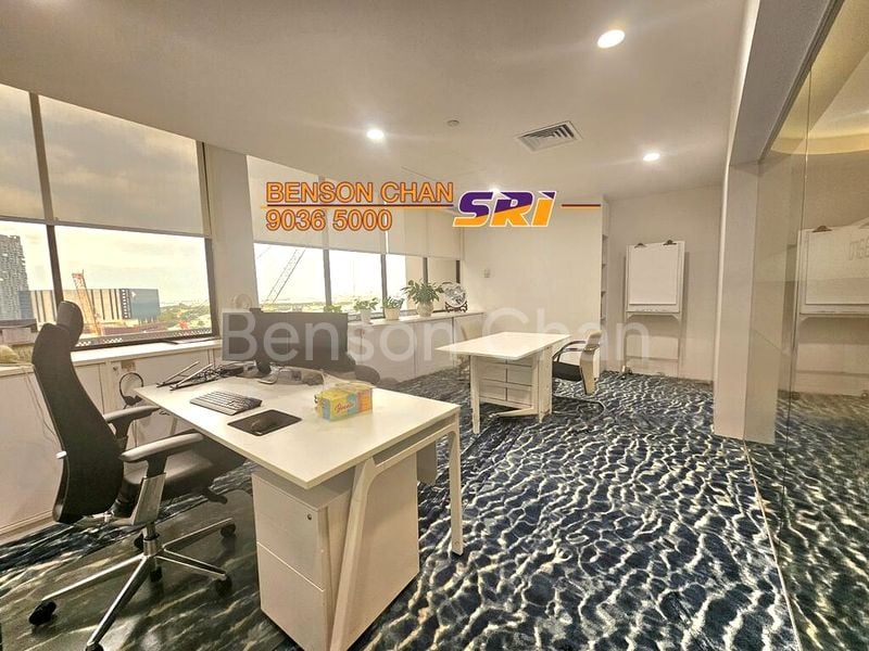 Office for Sale: International Plaza - Image 4