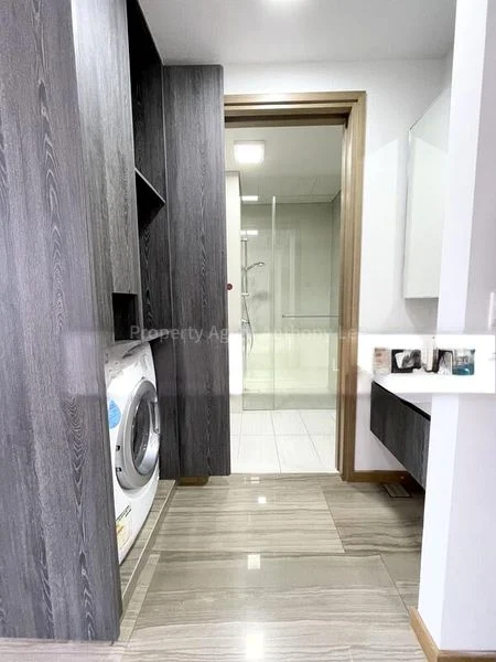 2 Bed Condo for Rent in Lakeville - Image 5