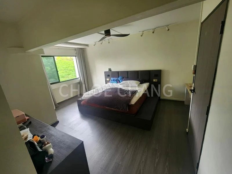 Executive HDB for Sale in 407 Sembawang Drive - Image 9