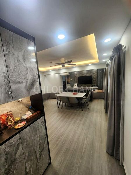 Executive HDB for Sale in 407 Sembawang Drive - Image 2